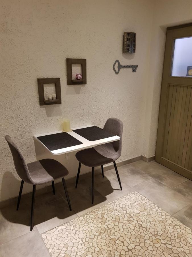Gaeste Apartement Casa Luber Thalmassing  Eksteriør bilde